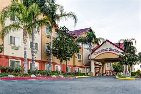 Experience the Thrills and Comfort at Comfort Inn Six Flags Magic Mountain